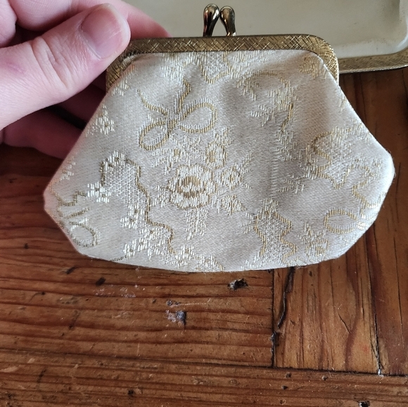 Vintage 3 Piece Gold Foil Travel Clutch Set - Picture 12 of 14